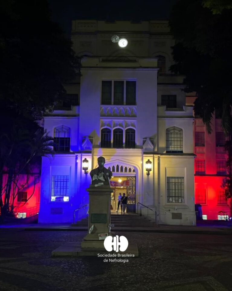 Faculdade de Medicina da Universidade de São Paulo também foi iluminada com as cores do Dia Mundial do Rim!