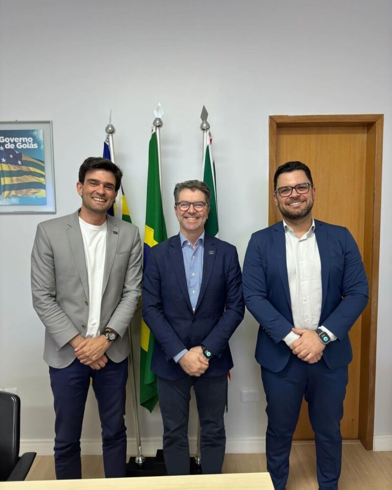 Vice-presidente Centro-Oeste da SBN reúne-se com Secretário de Saúde do Estado de Goiás e Subsecretário de Vigilância e Atenção à Saúde