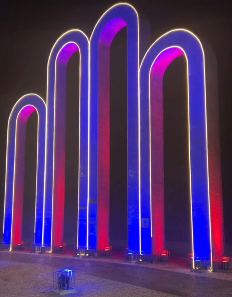 Os Arcos da Orla de Atalaia, em Aracaju -SE, brilham pela conscientização sobre a saúde renal!