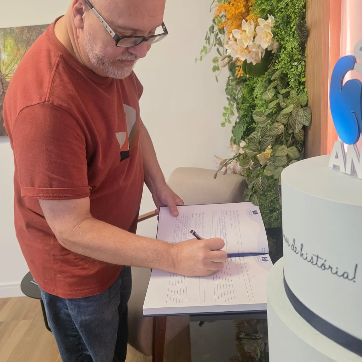 Casa do Nefrologista recebe a visita de amigos