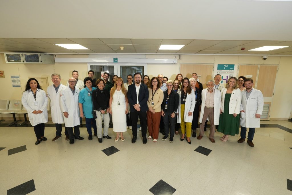 Cerimônia histórica no HC-FMUSP em homenagem à primeira reunião da SBN Cerimônia histórica no HC-FMUSP em homenagem à primeira reunião da SBN