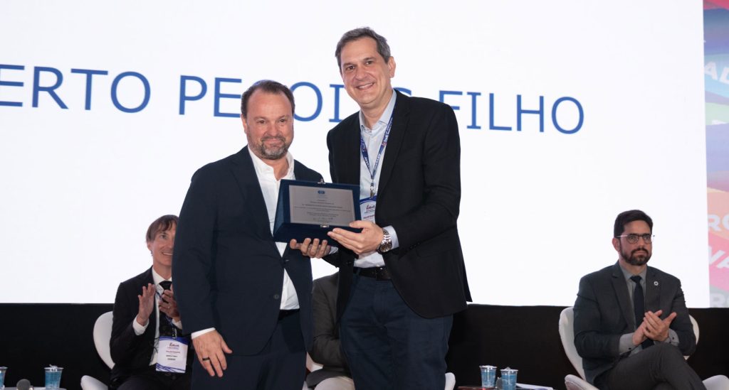 Dr-Roberto-Flávio-Silva-Pecoits-Filho