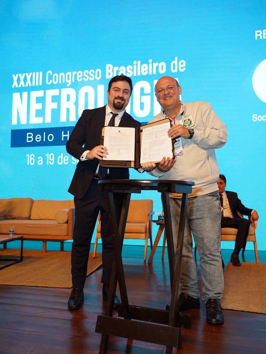 Ministério da Saúde assina duas normativas para fortalecer o cuidado de pessoas com doença renal crônica no SUS