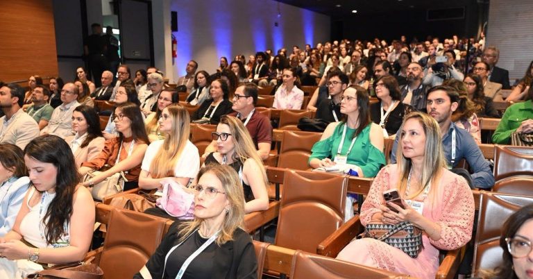 Terceiro dia do CBN 2026 reúne debates sobre genética, hipertensão, obesidade, transplante renal e diálise peritoneal